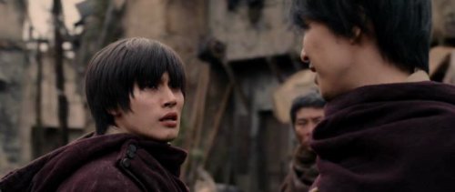 Атака титанов. Фильм второй: Конец света (2015)