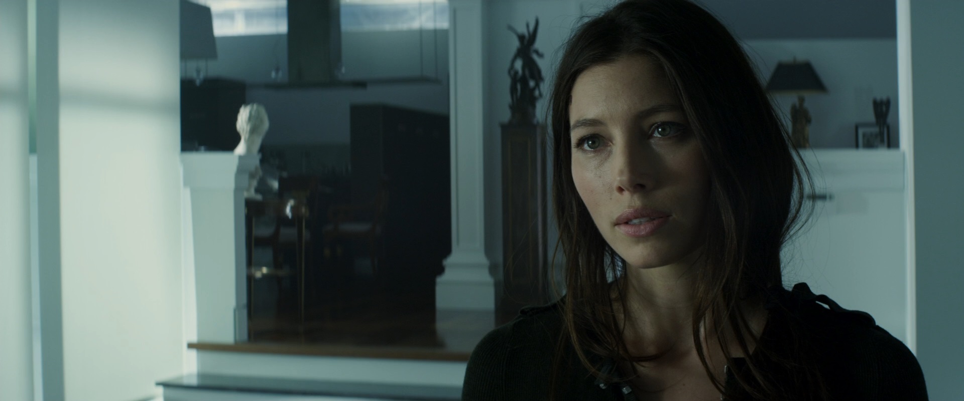 Вспомнить здесь. Total recall 2012 Jessica Biel. Jessica Biel total recall. Вспомнить всё фильм 2012 Джессика бил. Вспомнить всё Кейт Бекинсейл.