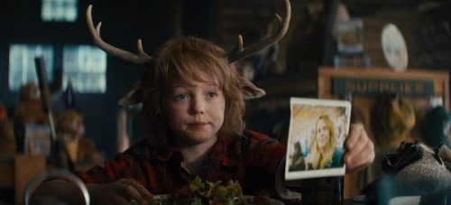 Мальчик с оленьими рогами (2021)